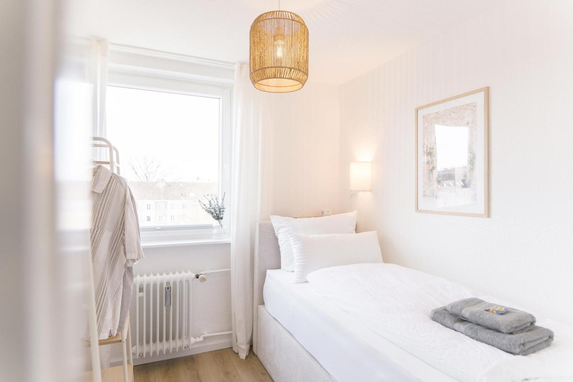 Wolfsburg Innenstadt - Happyhome - Direkt In Der Porschestrasse, 5 Personen & Kind, 3 Zimmer ภายนอก รูปภาพ