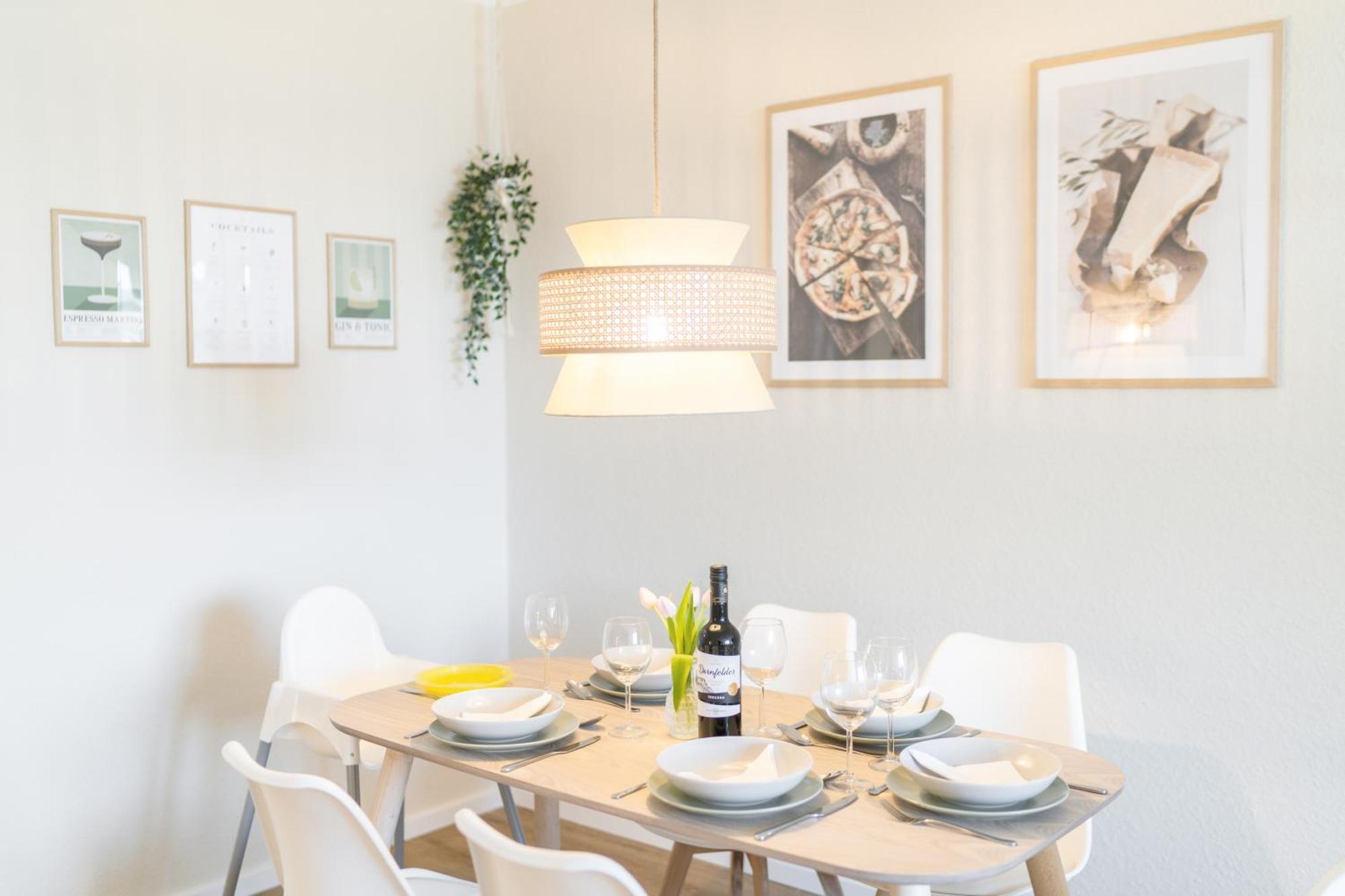 Wolfsburg Innenstadt - Happyhome - Direkt In Der Porschestrasse, 5 Personen & Kind, 3 Zimmer ภายนอก รูปภาพ