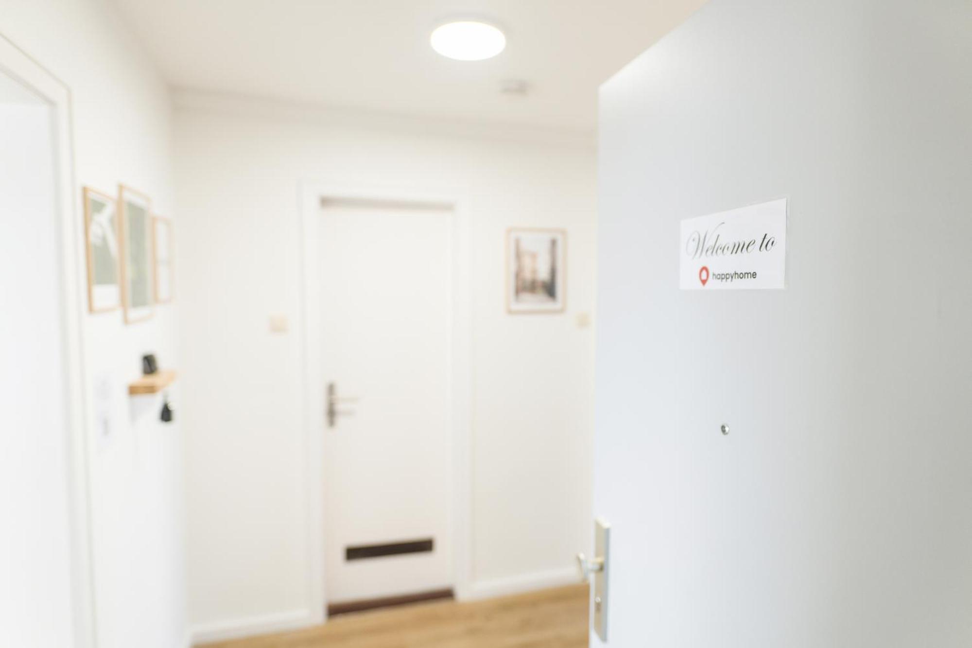 Wolfsburg Innenstadt - Happyhome - Direkt In Der Porschestrasse, 5 Personen & Kind, 3 Zimmer ภายนอก รูปภาพ