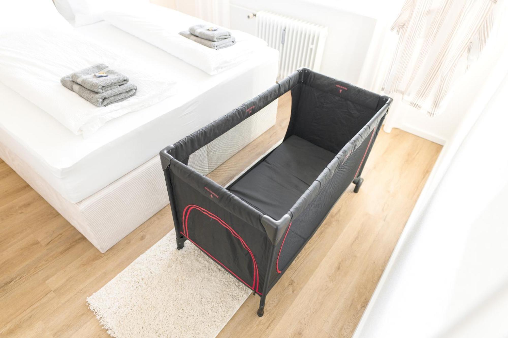 Wolfsburg Innenstadt - Happyhome - Direkt In Der Porschestrasse, 5 Personen & Kind, 3 Zimmer ภายนอก รูปภาพ